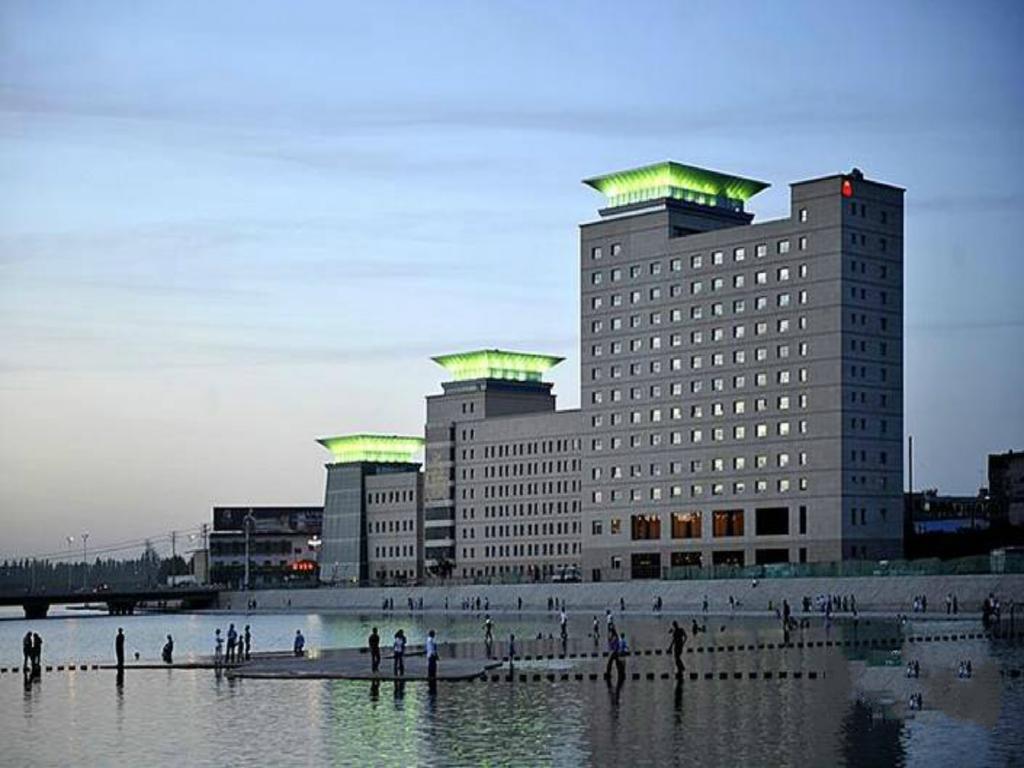 Grand Soluxe Hotel Dunhuang Exterior foto